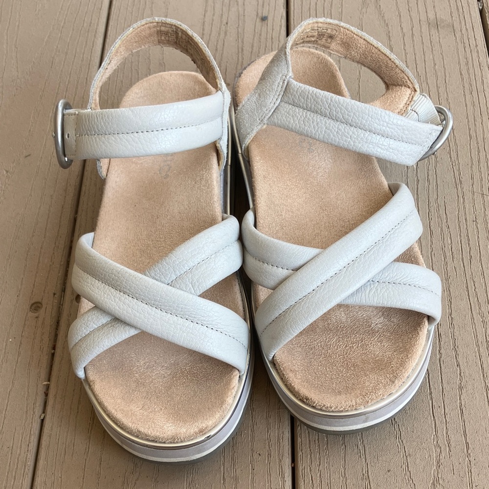 Vionic Platform Women's White Sandals